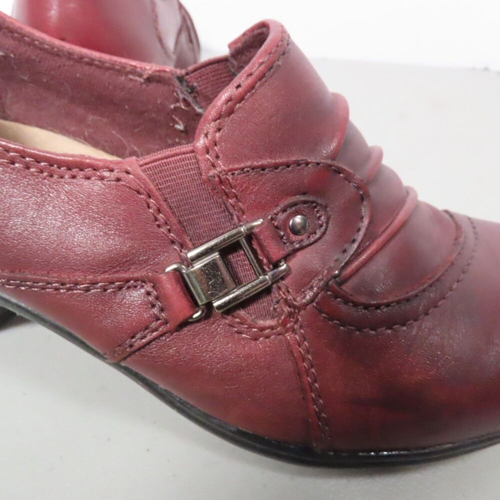 Earth Origins Red Leather Ruched Buckle Slip On Heels Pumps Womens 8M - Picture 8 of 8